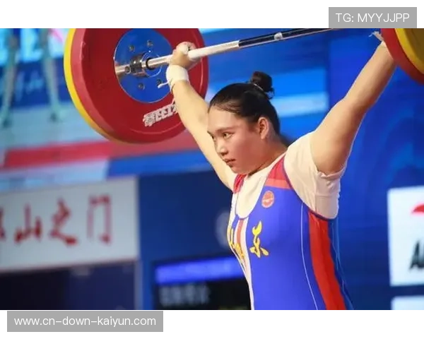 潘智欣从市体校到广东队，深耕举重项目终获成年组全国冠军