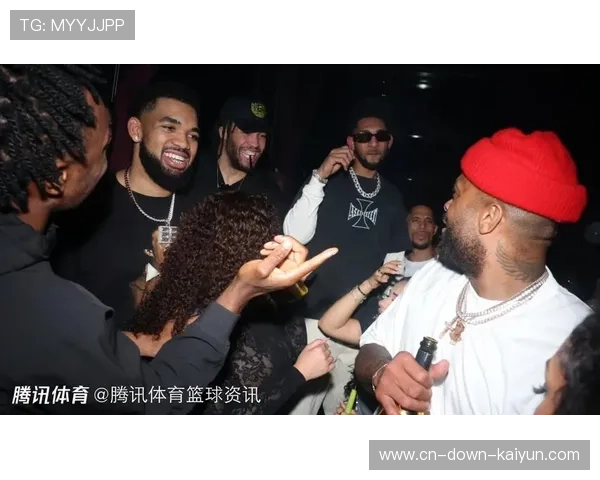 米切尔赛后低头离场，尼克斯更衣室狂欢庆祝“镜像之战”胜利